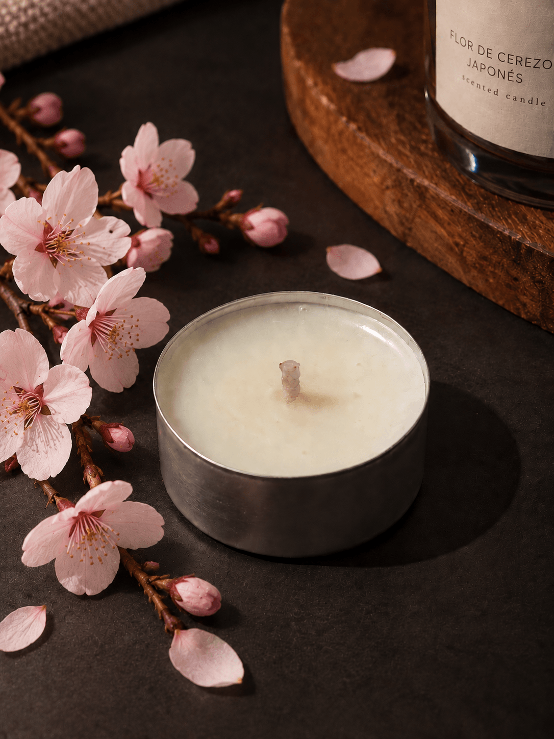 Vela de té aromática de flor de cerezo japonés HEBRA Essence
