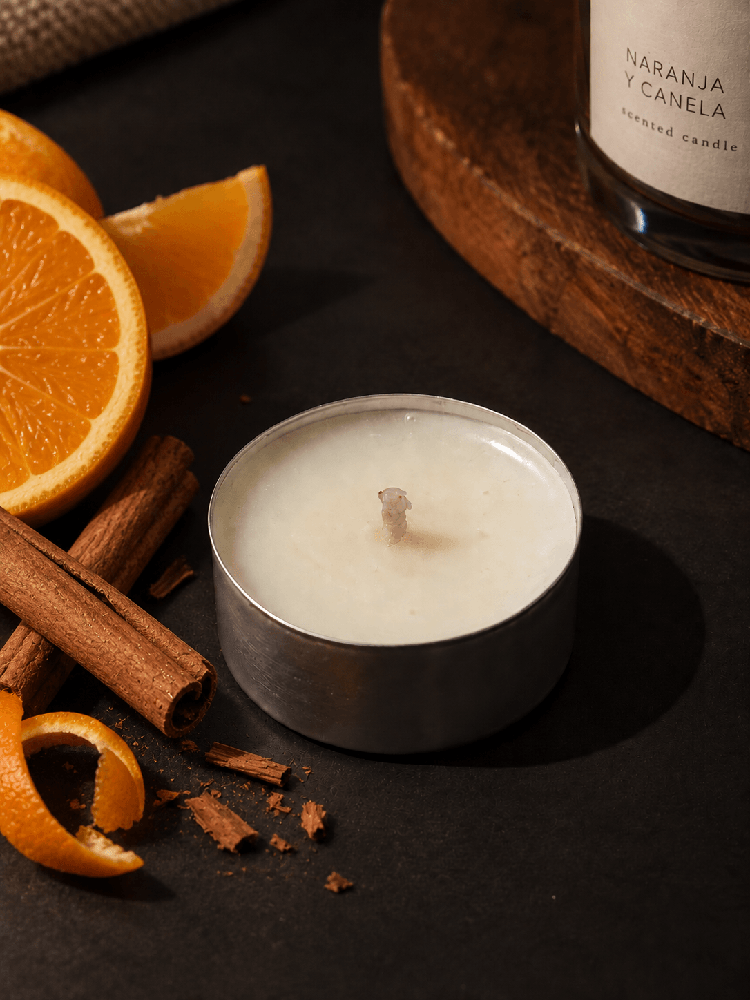 Vela de té aromática de naranja y canela HEBRA Essence
